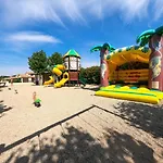 Villa Domaine De A 600m De La Animations Piscines En Supplement Climatisee 3 5 A 7 Couchages Wifi Lrpdsg12 *