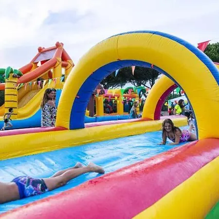 Domaine De A 600m De La Animations Piscines En Supplement Climatisee 3 5 A 7 Couchages Wifi Lrpdsg12 빌라 포르티하뉴