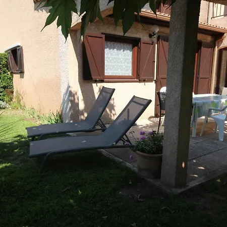 Domaine De A 600m De La Animations Piscines En Supplement Climatisee 3 5 A 7 Couchages Wifi Lrpdsg12 빌라 *