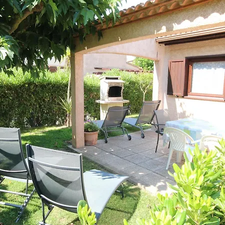 Domaine De A 600m De La Animations Piscines En Supplement Climatisee 3 5 A 7 Couchages Wifi Lrpdsg12 빌라 포르티하뉴