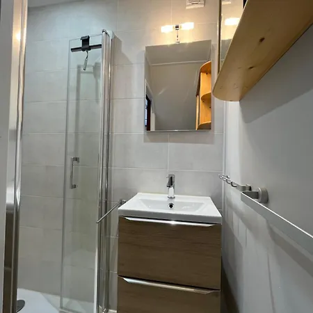Domaine De A 600m De La Animations Piscines En Supplement Climatisee 3 5 A 7 Couchages Wifi Lrpdsg12 빌라 *