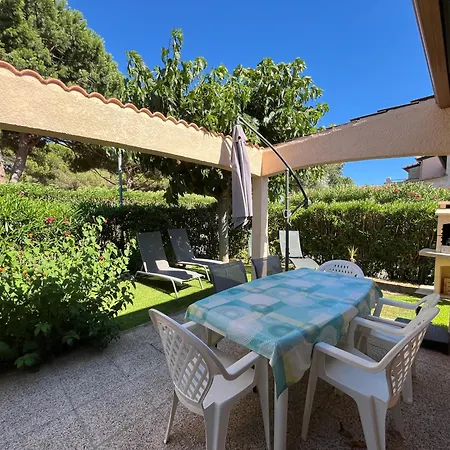 Domaine De A 600m De La Animations Piscines En Supplement Climatisee 3 5 A 7 Couchages Wifi Lrpdsg12
