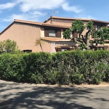 Villa Domaine: Seaside Retreat With Pool And Wi-fi *