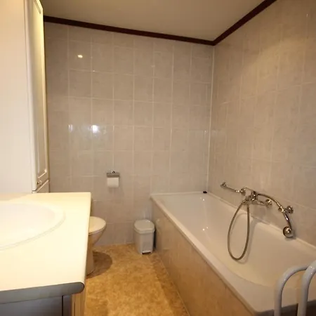 Domaine De A 600m De La Animations Piscines En Supplement Climatisee 3 5 A 7 Couchages Wifi Lrpdsg12 빌라 포르티하뉴