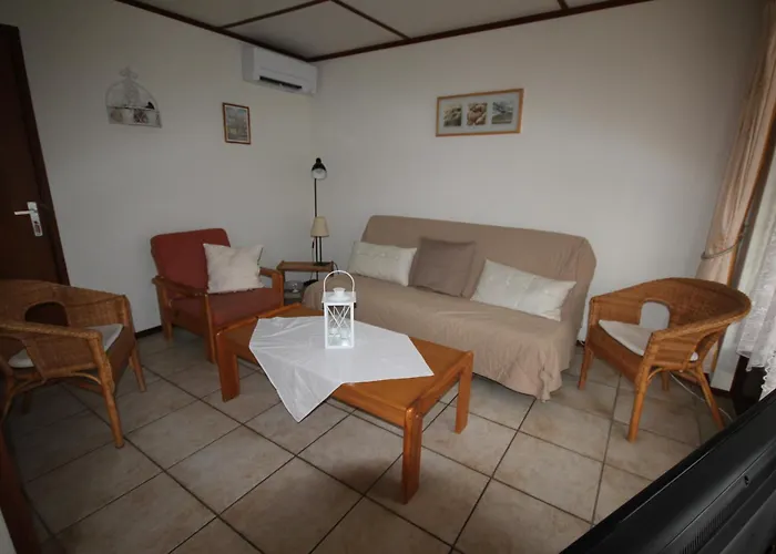 Domaine De A 600m De La Animations Piscines En Supplement Climatisee 3 5 A 7 Couchages Wifi Lrpdsg12 Villa Portiragnes