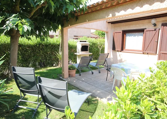 Domaine De A 600m De La Animations Piscines En Supplement Climatisee 3 5 A 7 Couchages Wifi Lrpdsg12 Villa Portiragnes
